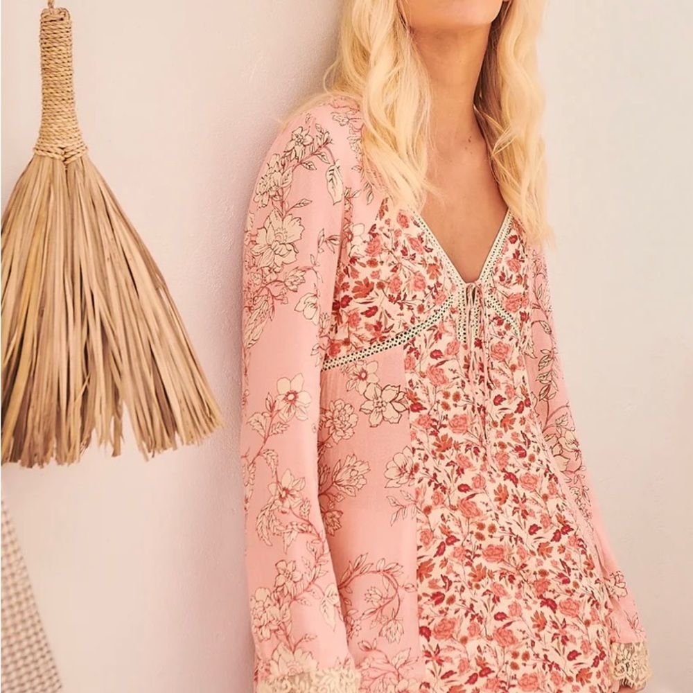 COPY - NWT FREE PEOPLE ODETTE PRINTED TUNIC - PETAL COMBO~So pretty & romantic …